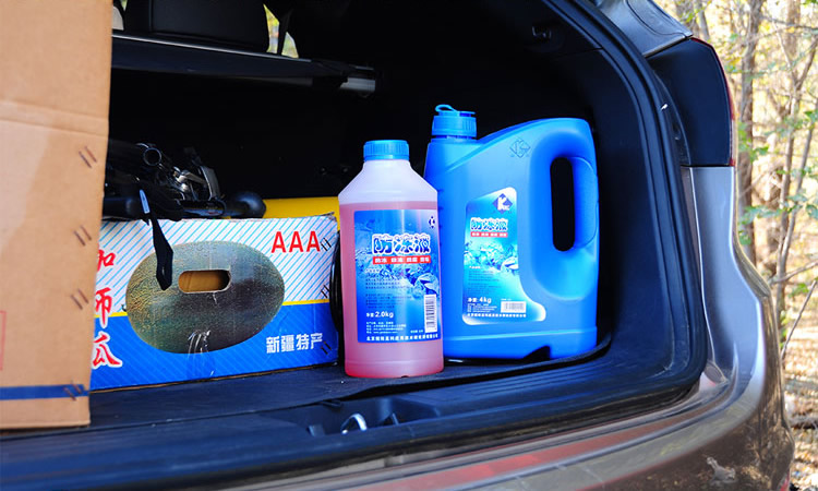 發動機防凍液不足時，可以加一些純凈水嗎？有沒有什么后患？