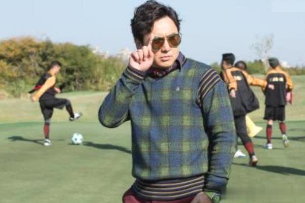 沈騰因作品攤上事，被國(guó)足要求道歉！網(wǎng)友神評(píng)論