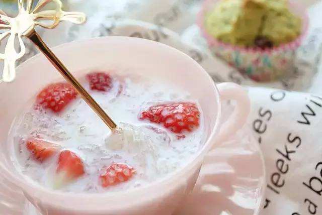 仟佰寵提醒大家注意生活習慣 保持小蠻腰沒有小肚子