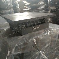 衡水路澤雙向滑動(dòng)彈簧支座1000kN定做