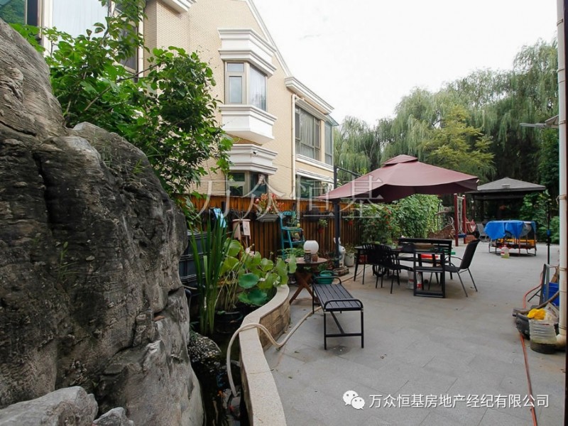 詳情可咨詢北京太陽城獨棟別墅置業顧問，電話：15210255069，夏天。