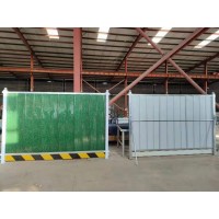 專業(yè)生產(chǎn)各種施工圍擋彩鋼圍擋